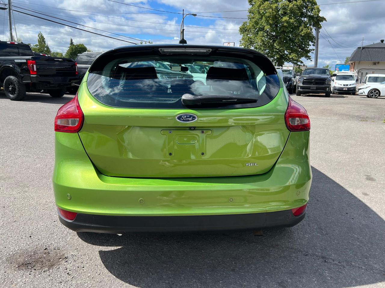 2018 Ford Focus SEL HATCH - Photo #4
