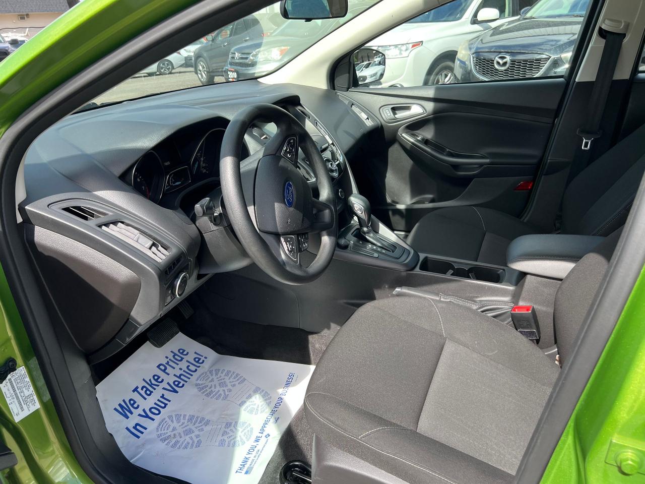2018 Ford Focus SEL HATCH - Photo #8