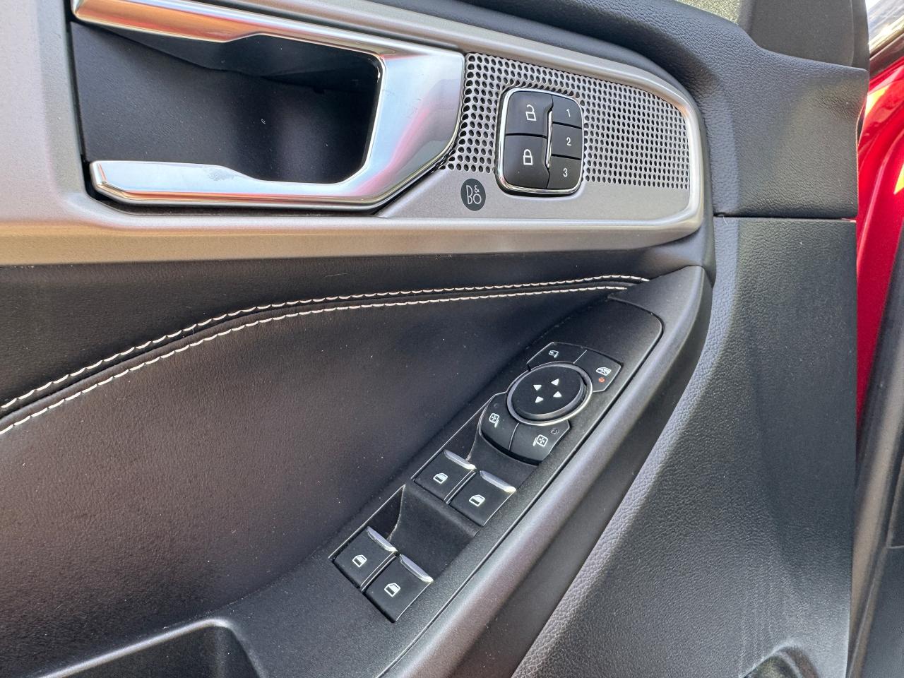 2020 Ford Explorer ST 4WD - Photo #10