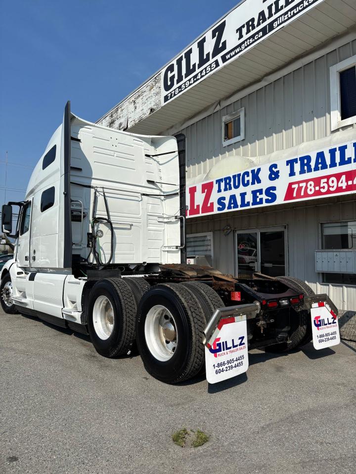2022 Volvo VNL  - Photo #5