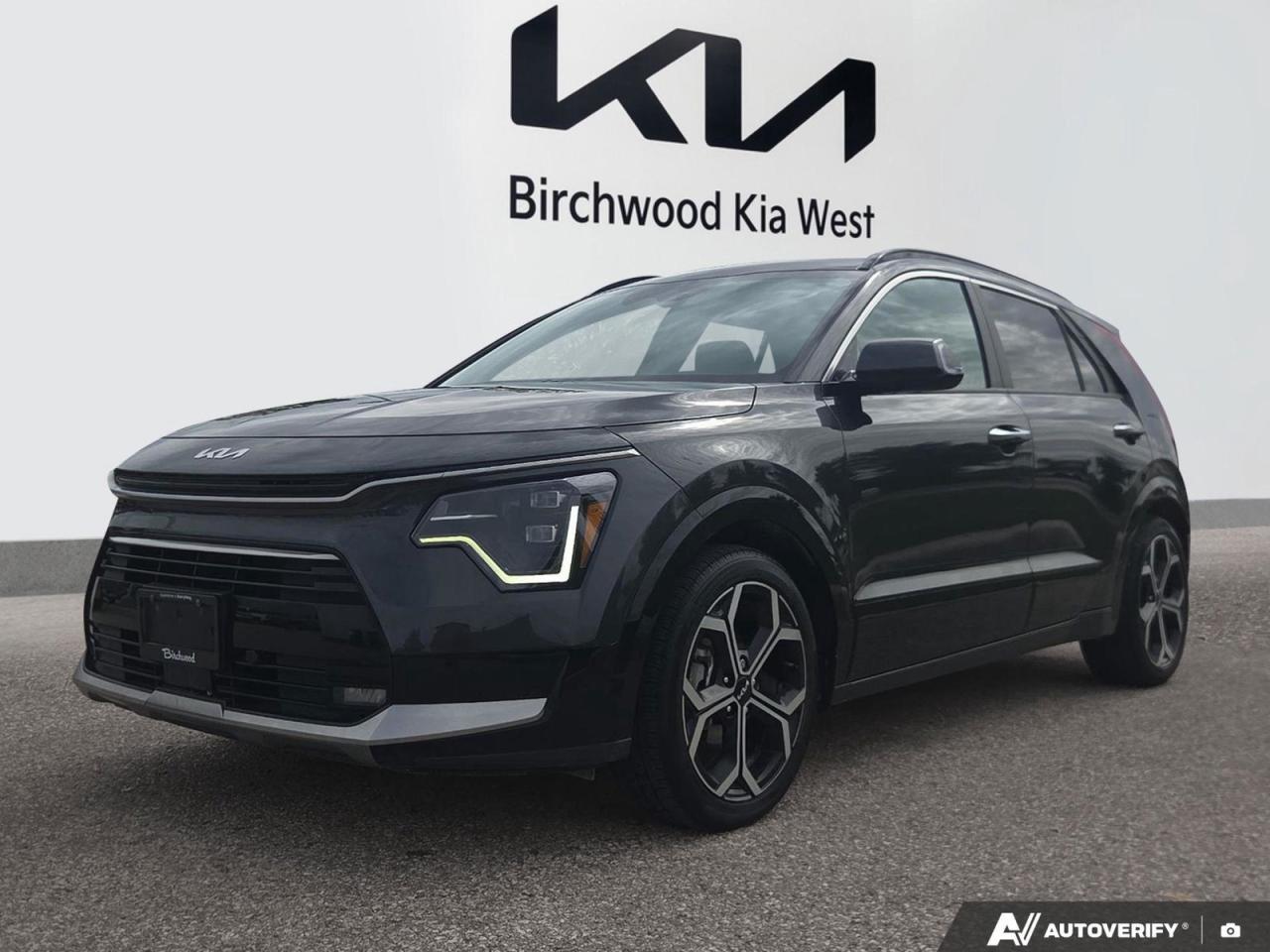Used 2023 Kia NIRO SX Hybrid | Local Leased | for sale in Winnipeg, MB