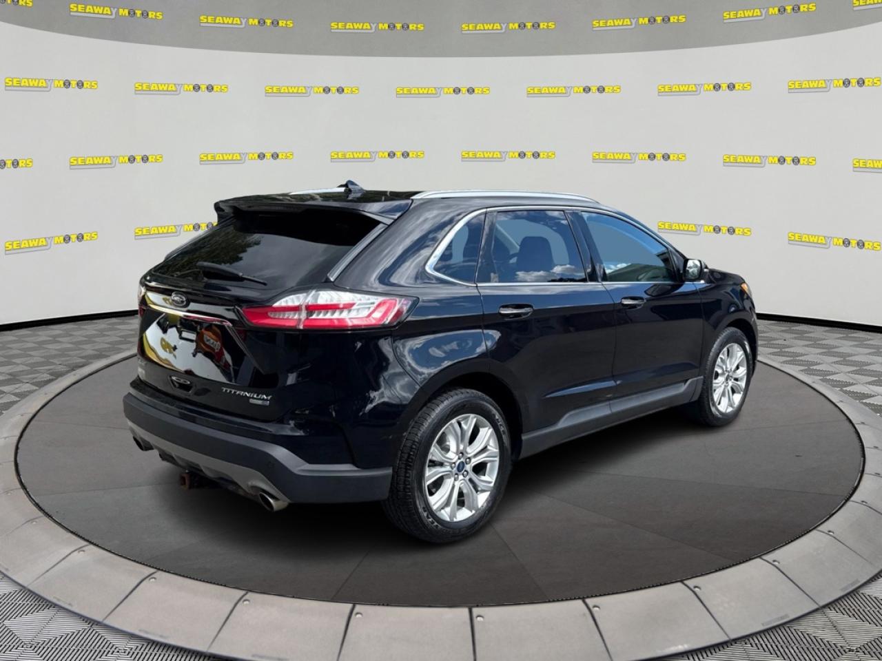 2020 Ford Edge Titanium - Photo #3