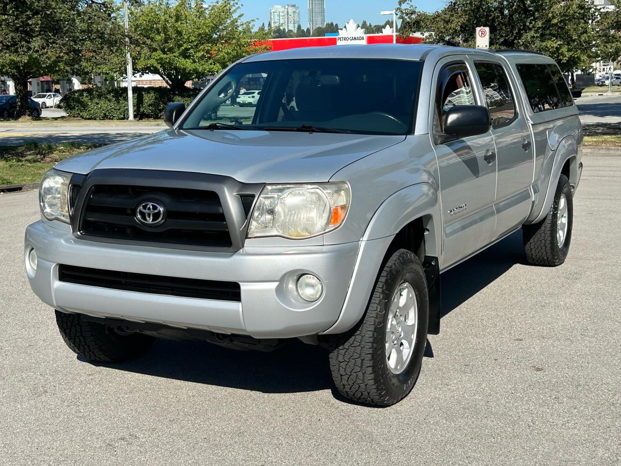 Used 2006 Toyota Tacoma  for sale in Burnaby, BC