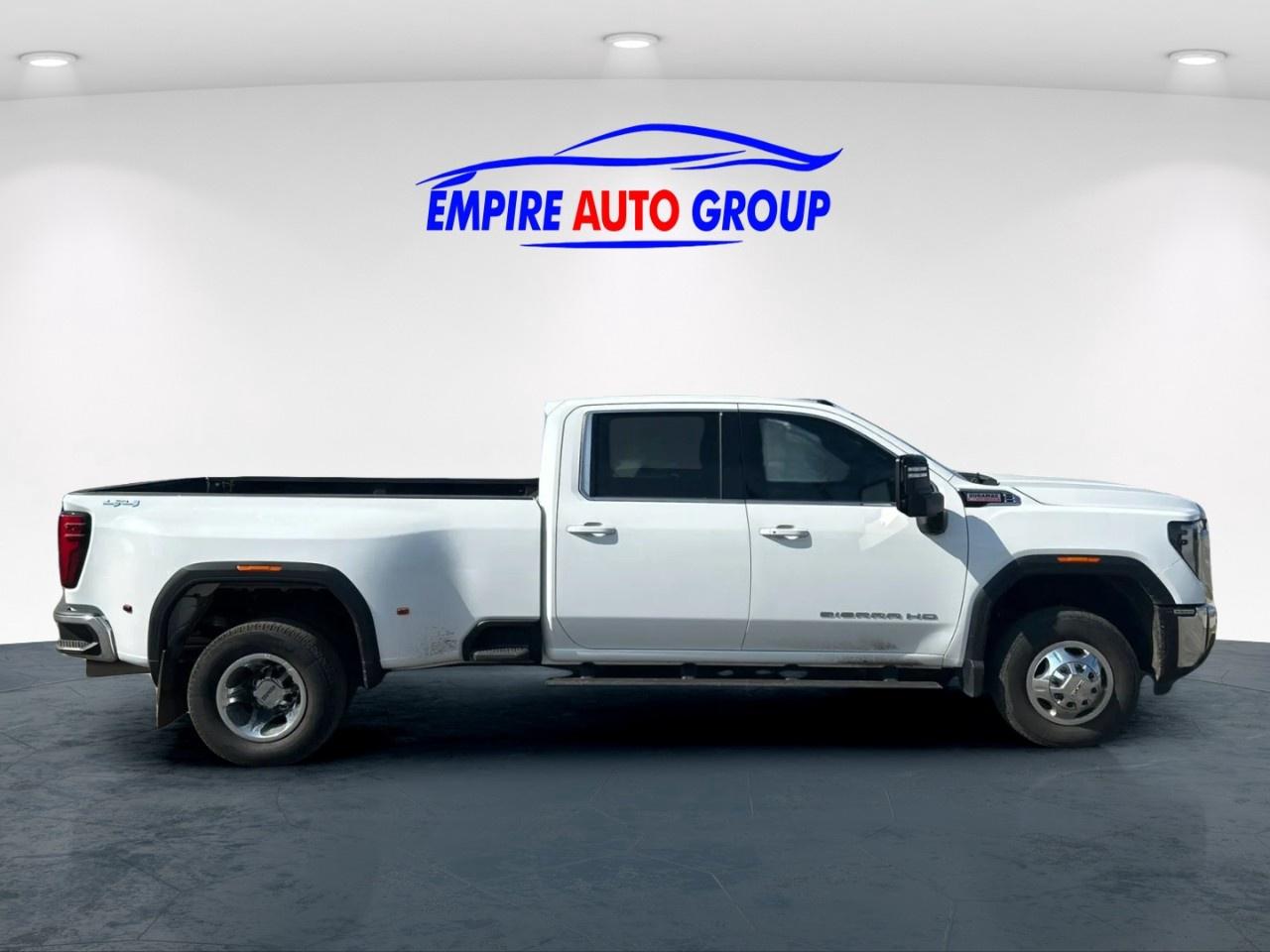 2024 GMC Sierra SLE Photo2