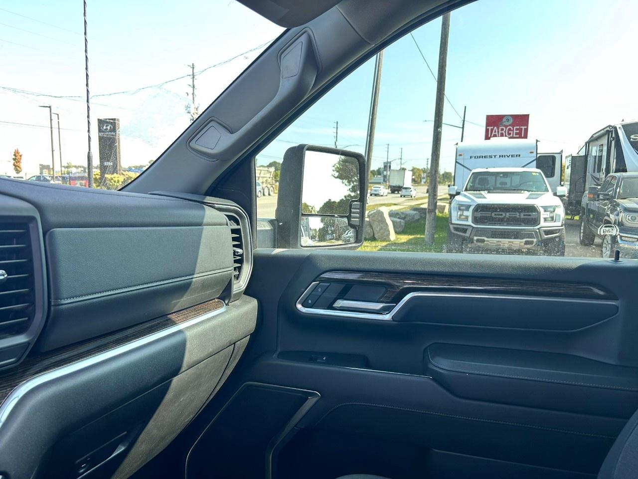 2024 GMC Sierra SLE Photo