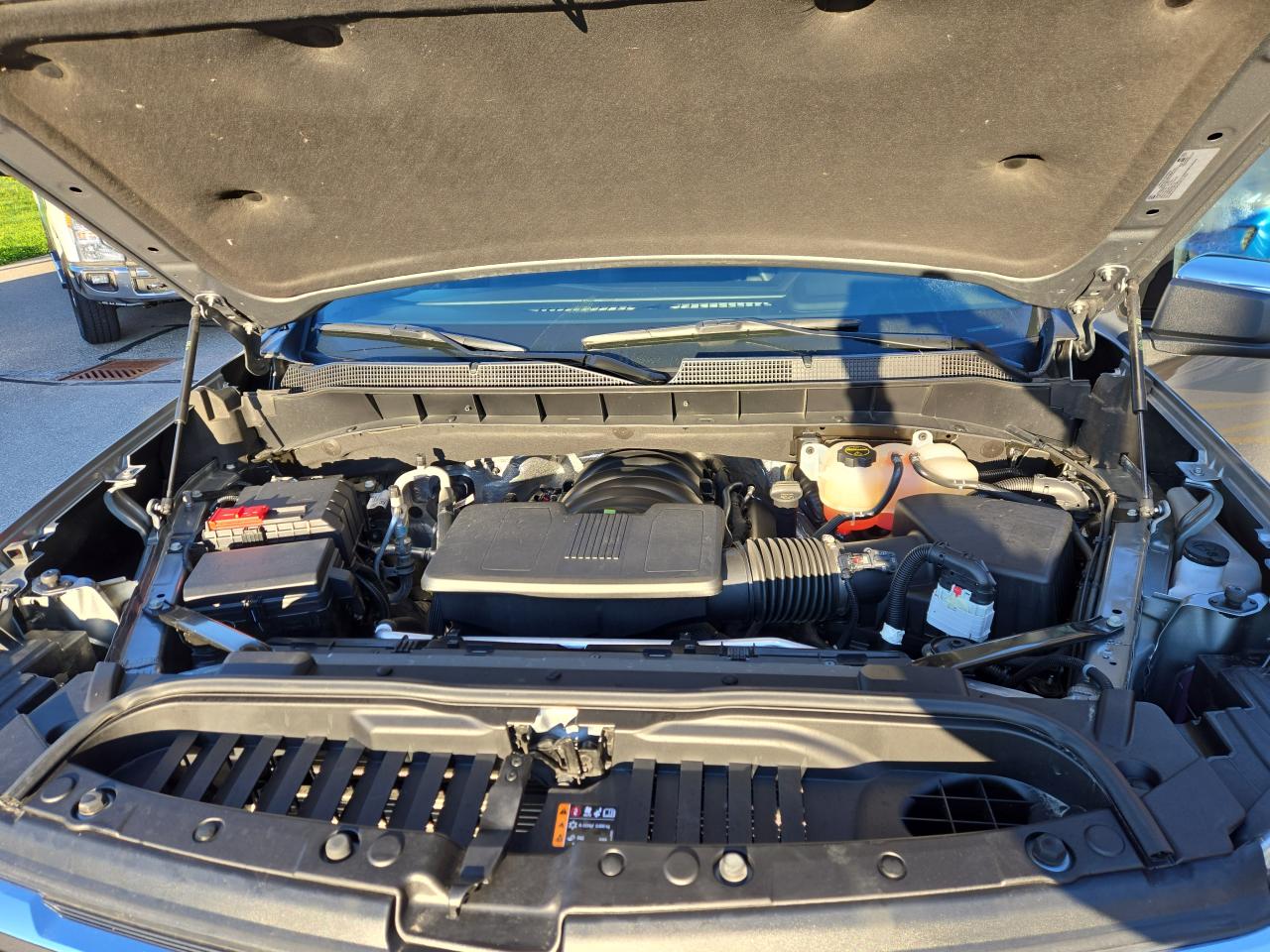 2025 Chevrolet Silverado 1500 LT Photo