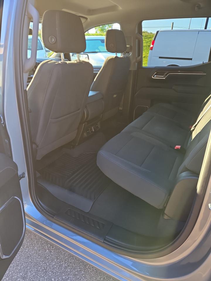 2025 Chevrolet Silverado 1500 LT Photo