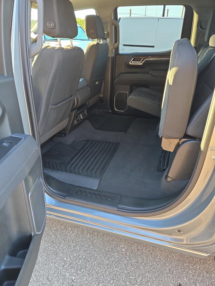 2025 Chevrolet Silverado 1500 LT Photo