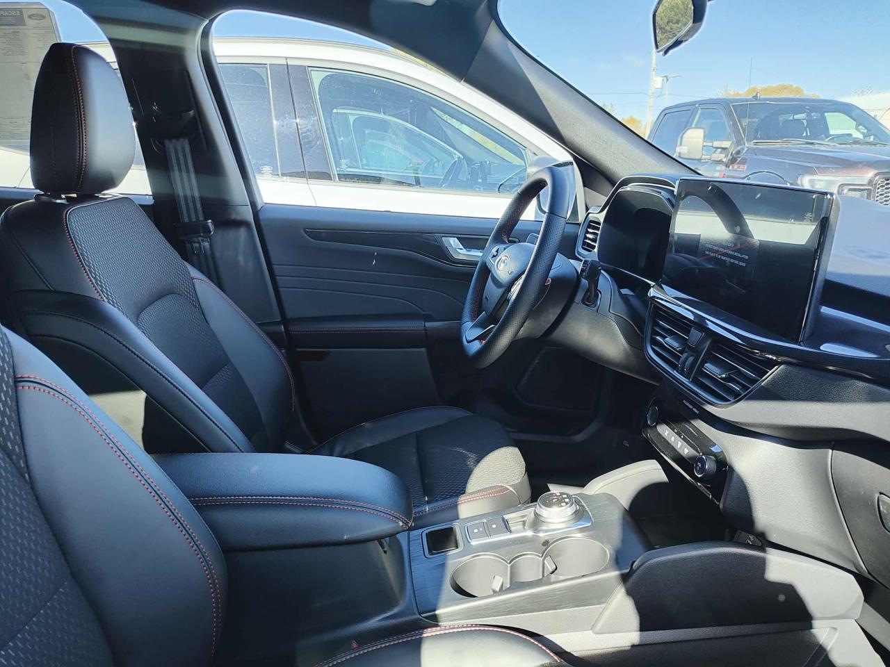 2025 Ford Escape ST-Line Select