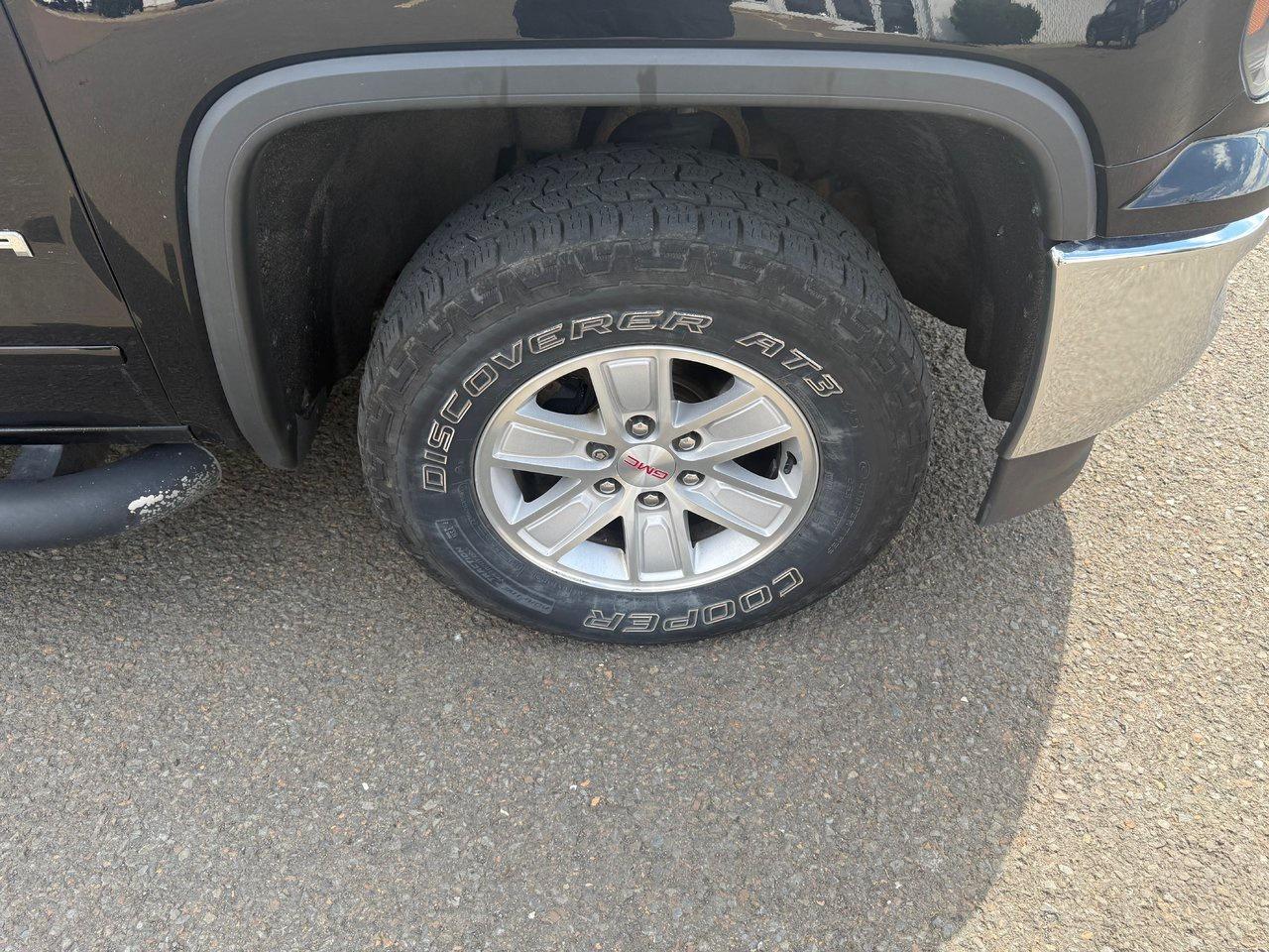 2018 GMC Sierra 1500 SLE Photo3