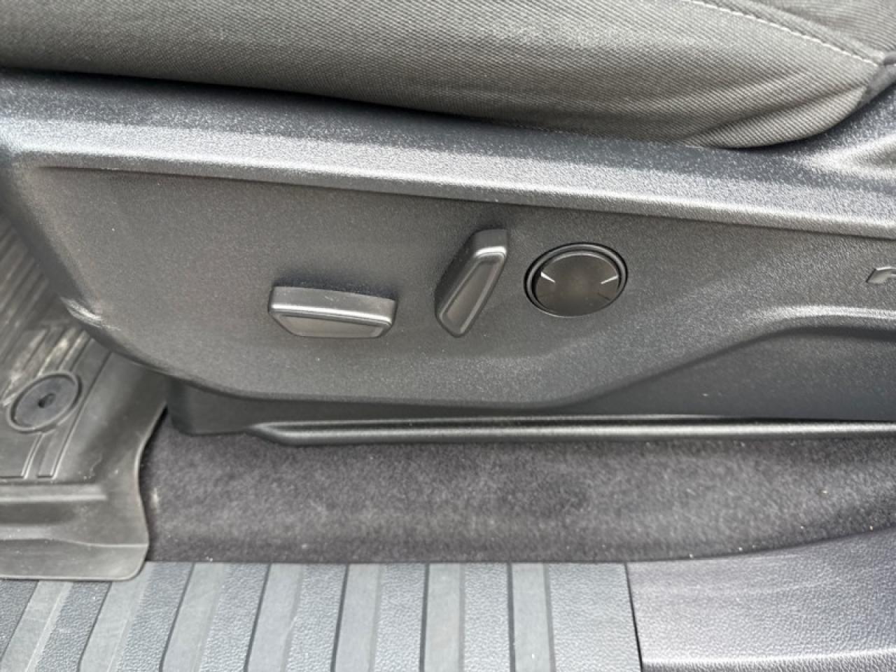 2023 Ford F-150 XLT  Heated Seats Photo