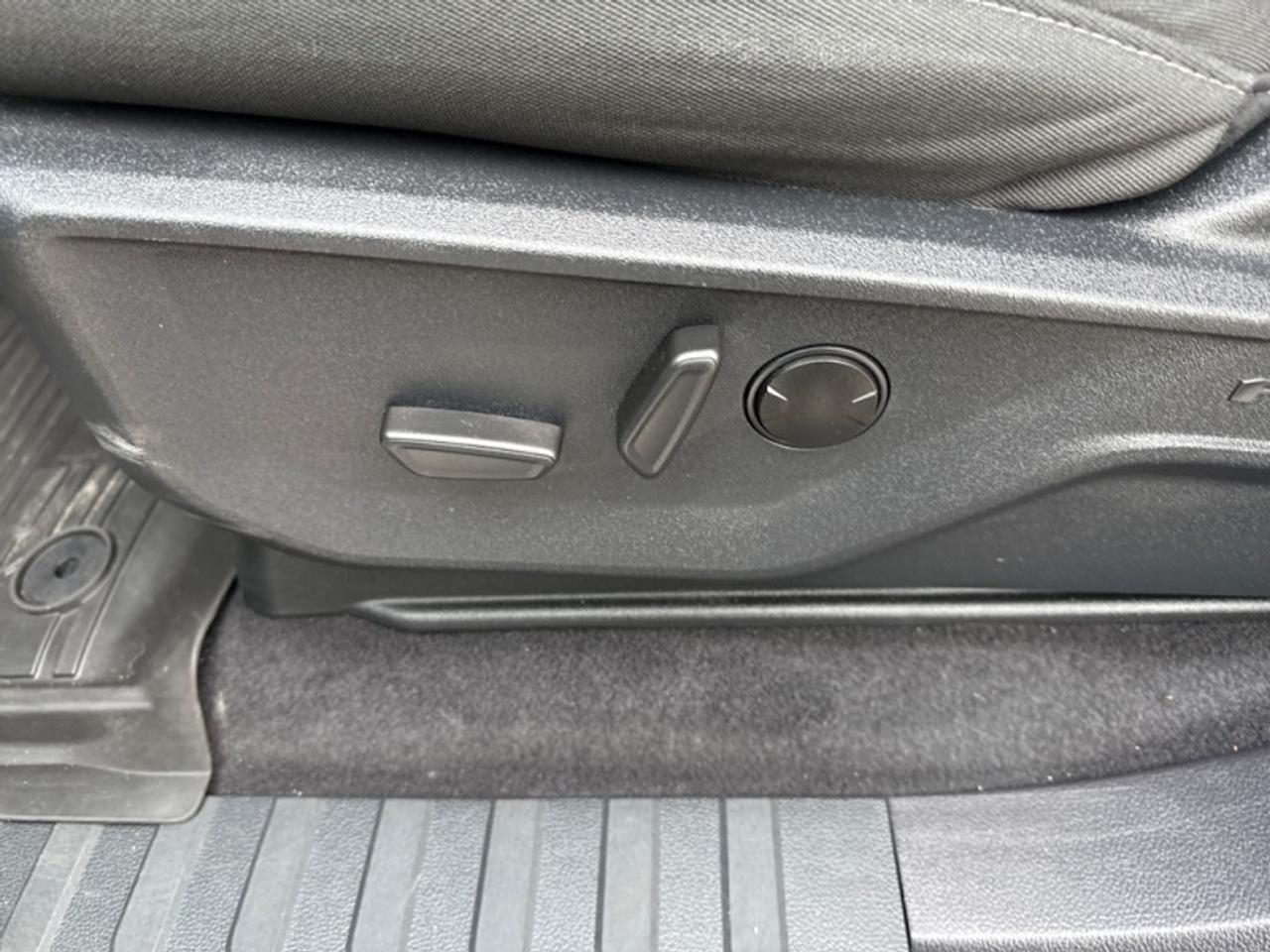 2023 Ford F-150 XLT  Sport Package Heated Seats Photo