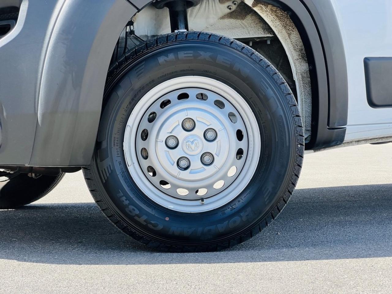 2025 RAM Cargo Van ProMaster TRADESMAN Photo4