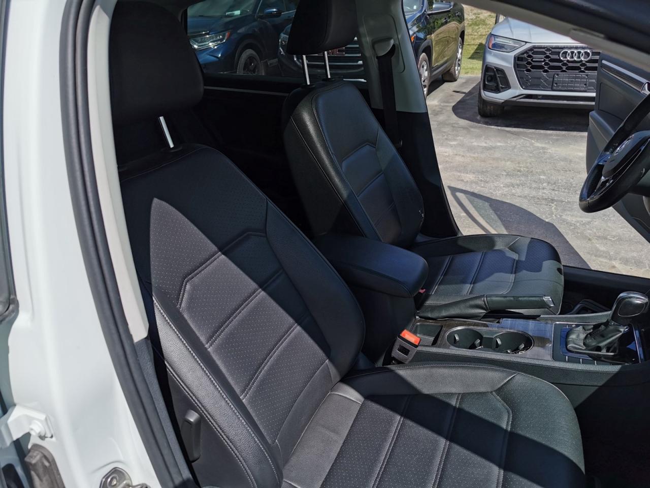 2018 Volkswagen Passat SE - Photo #26