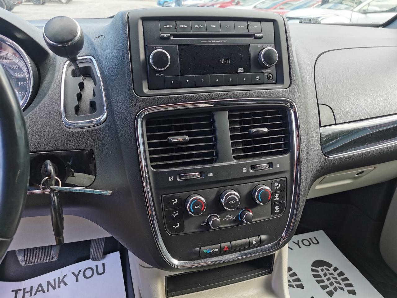 2014 Dodge Grand Caravan SE - Photo #16