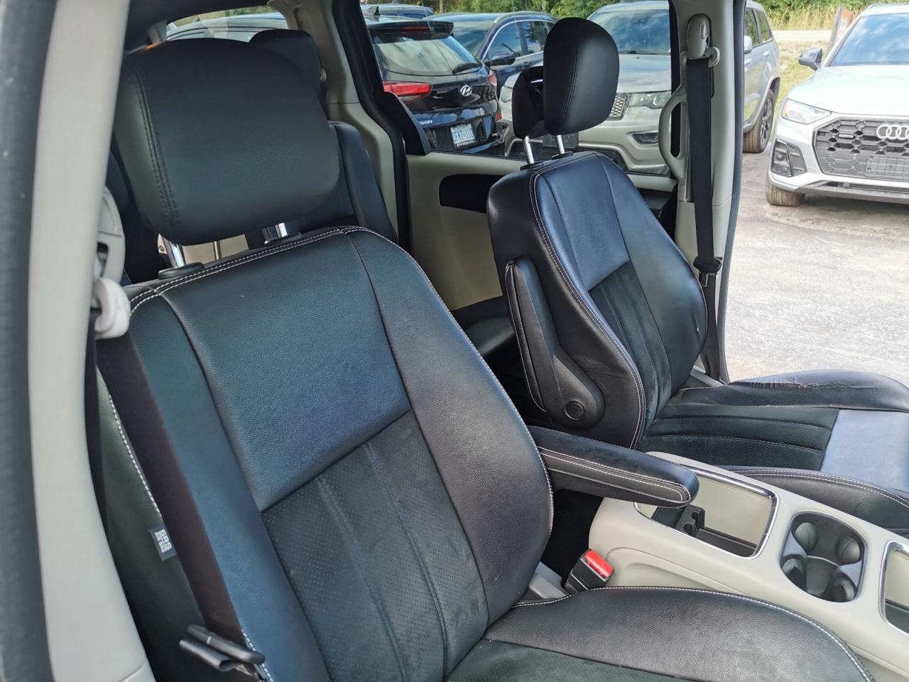 2014 Dodge Grand Caravan SE - Photo #24