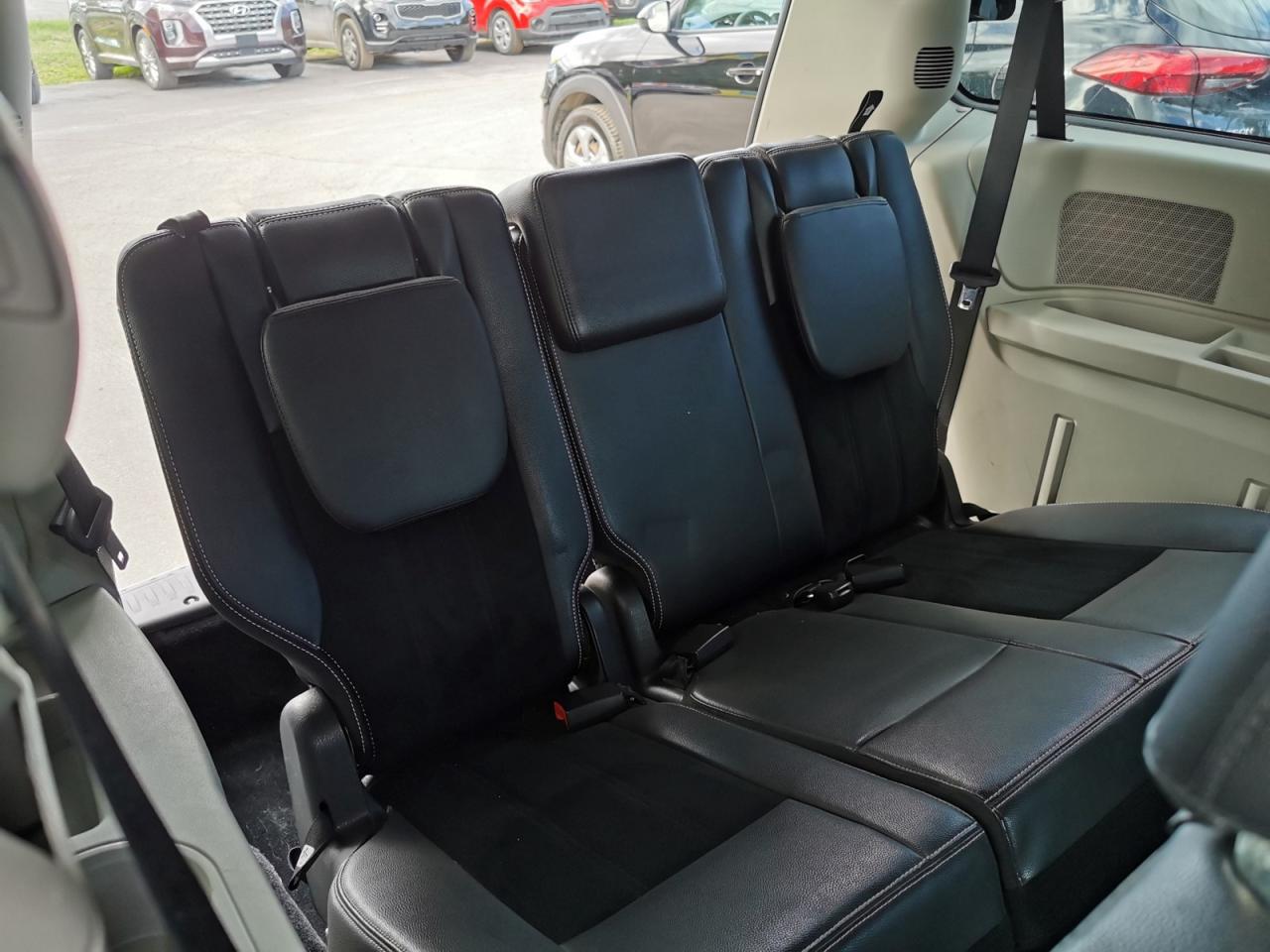 2014 Dodge Grand Caravan SE - Photo #26