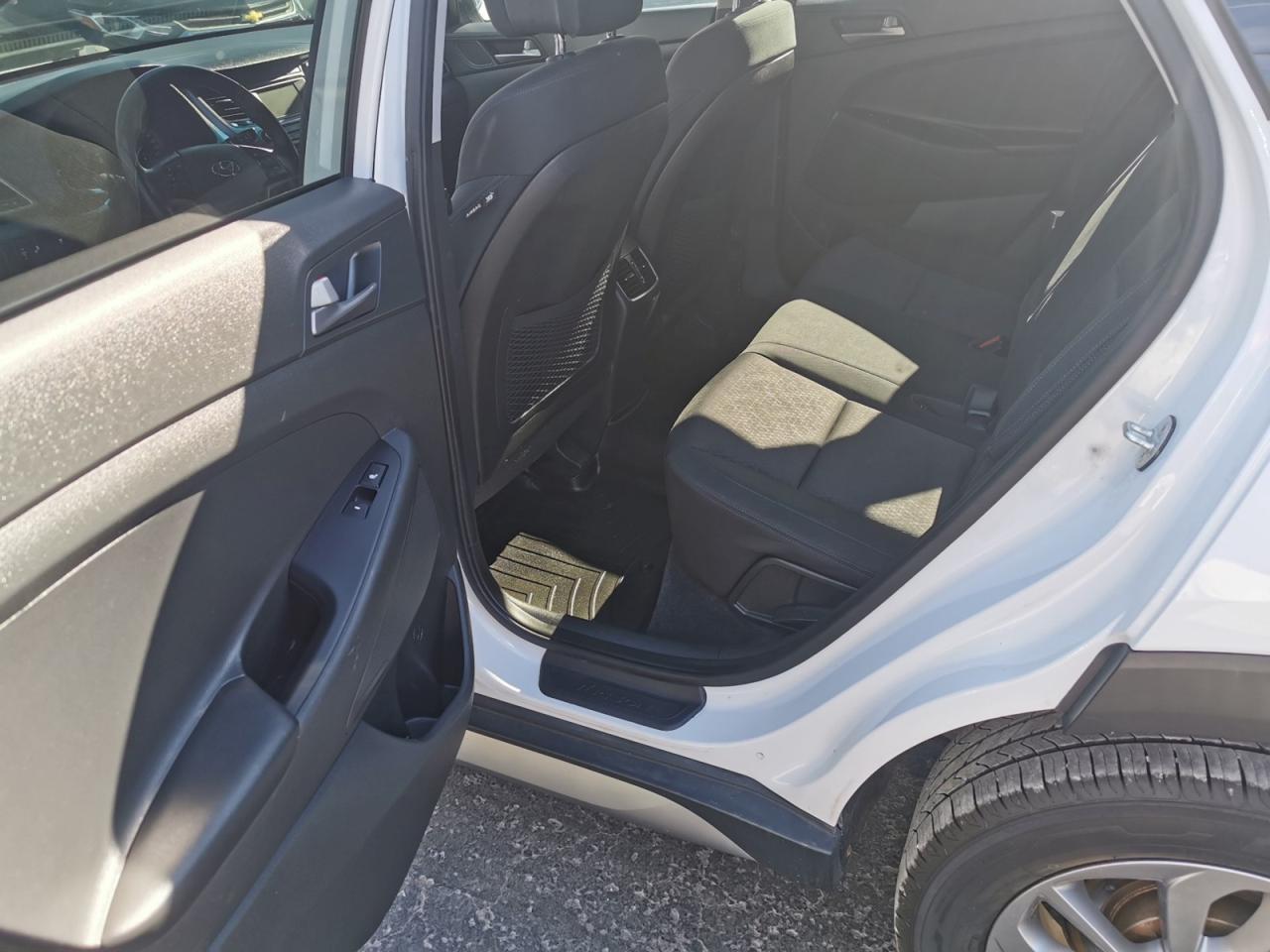 2017 Hyundai Tucson SE - Photo #22