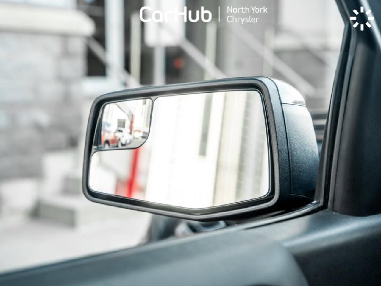 2023 Chevrolet Silverado 1500 RST 147'' V8 Tonneau Cover Captain Seats 13.4'' Screen Remote Start Photo