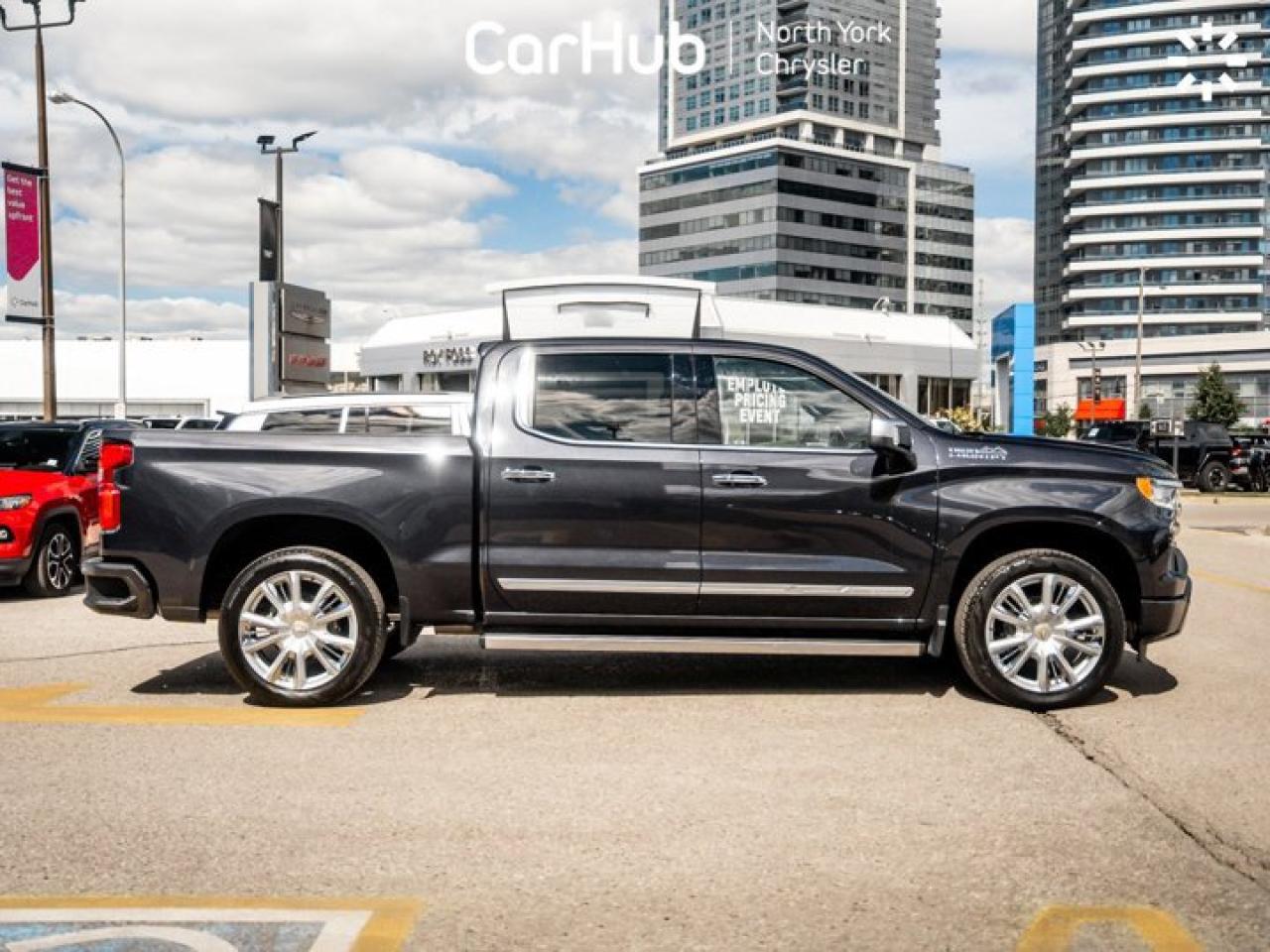 2023 Chevrolet Silverado 1500 High Country 147'' Sunroof V8 Leather Captain Seats 13.4'' Screen Bose Audio Photo4