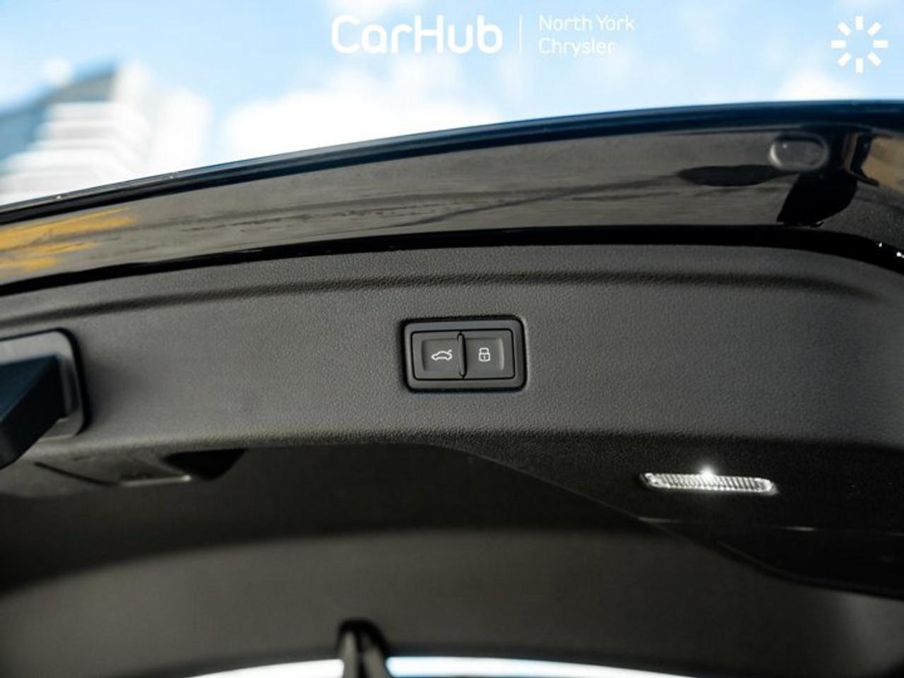 2025 Audi A5 Sportback Progressiv Sunroof Navi Audi Pre Sense Side Assist Heated Seats Photo