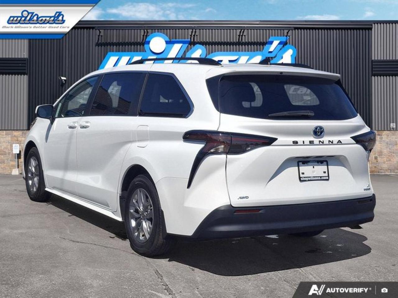 2024 Toyota Sienna LE AWD Hybrid | Heated Seats + Steering | Adaptive Cruise | Blind Spot | Carplay | Rear Cam & More ! Photo2