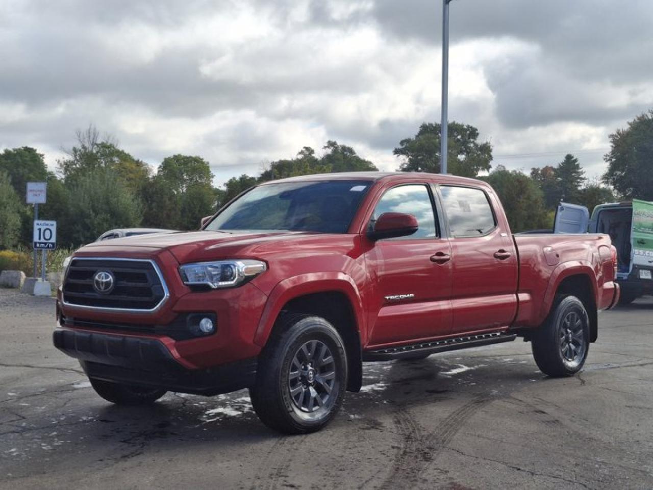 Used 2023 Toyota Tacoma SR5 Crew 4X4 | Long Box | Power Seat | Heated Seats | CarPlay + Android | Rear Camera | and More ! for sale in Guelph, ON