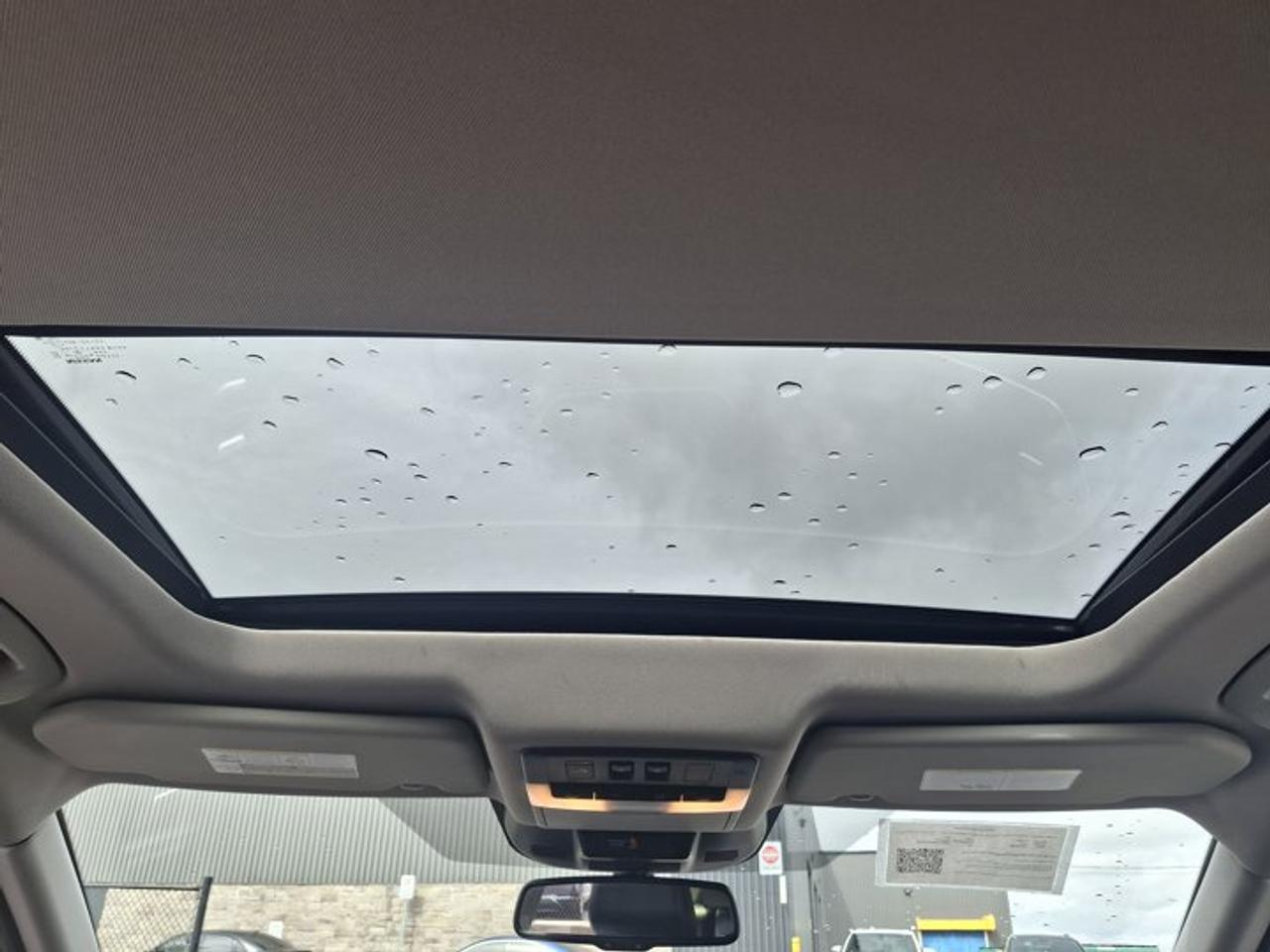 2023 Nissan Rogue Platinum AWD | Quilted Leather | Pano Roof | Nav | Adaptive Cruise | 360 Camera | and More ! Photo