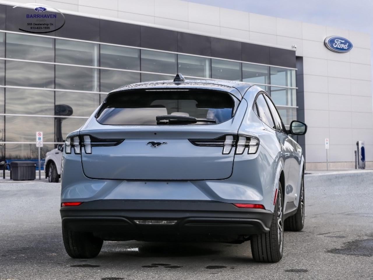 2025 Ford Mustang Mach-E Premium Photo2