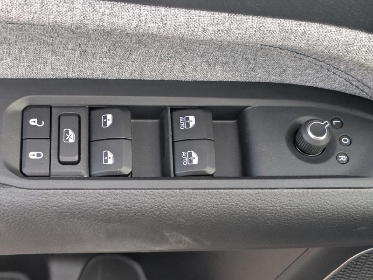 2026 Jeep Compass Sport Photo