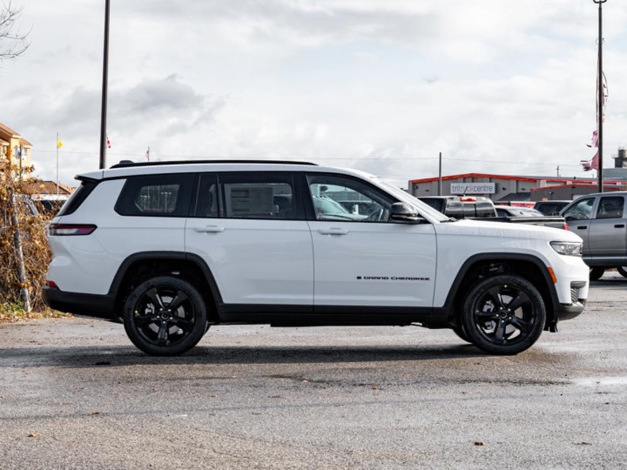 2025 Jeep Grand Cherokee L Altitude Photo