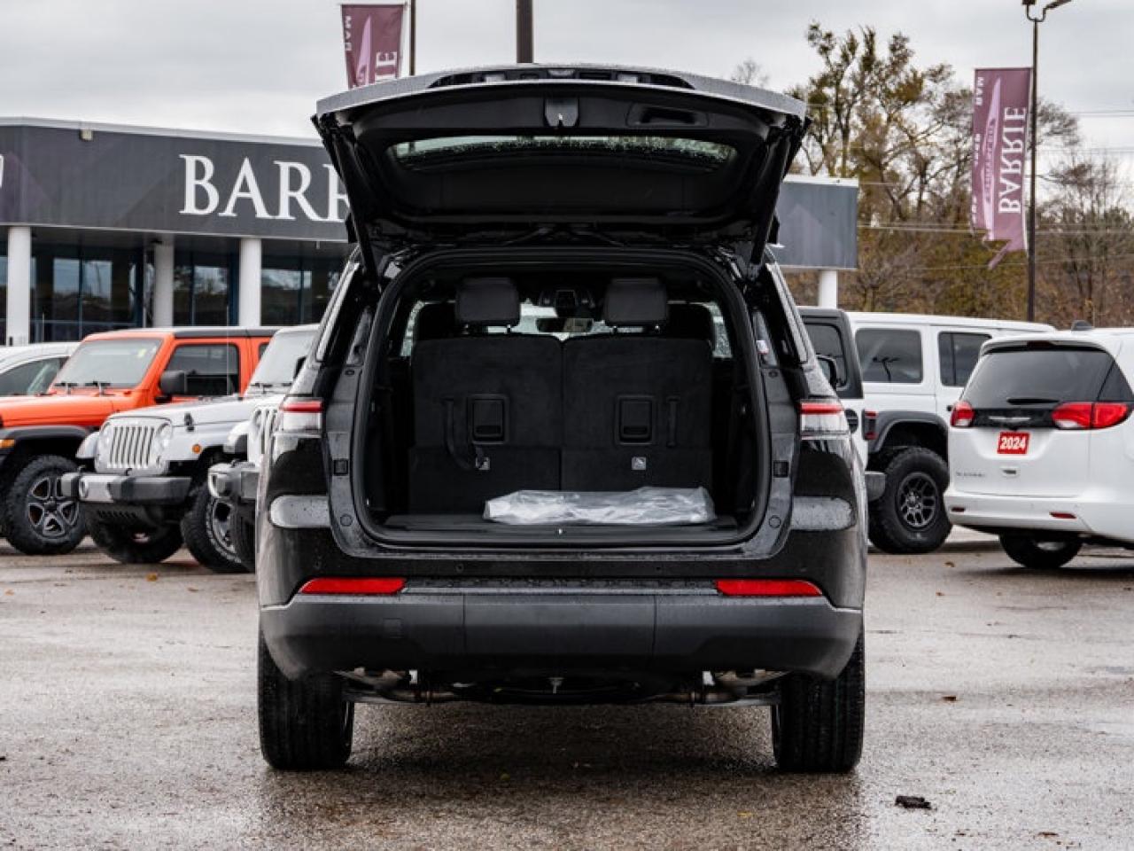 2025 Jeep Grand Cherokee L ALTITUDE Photo