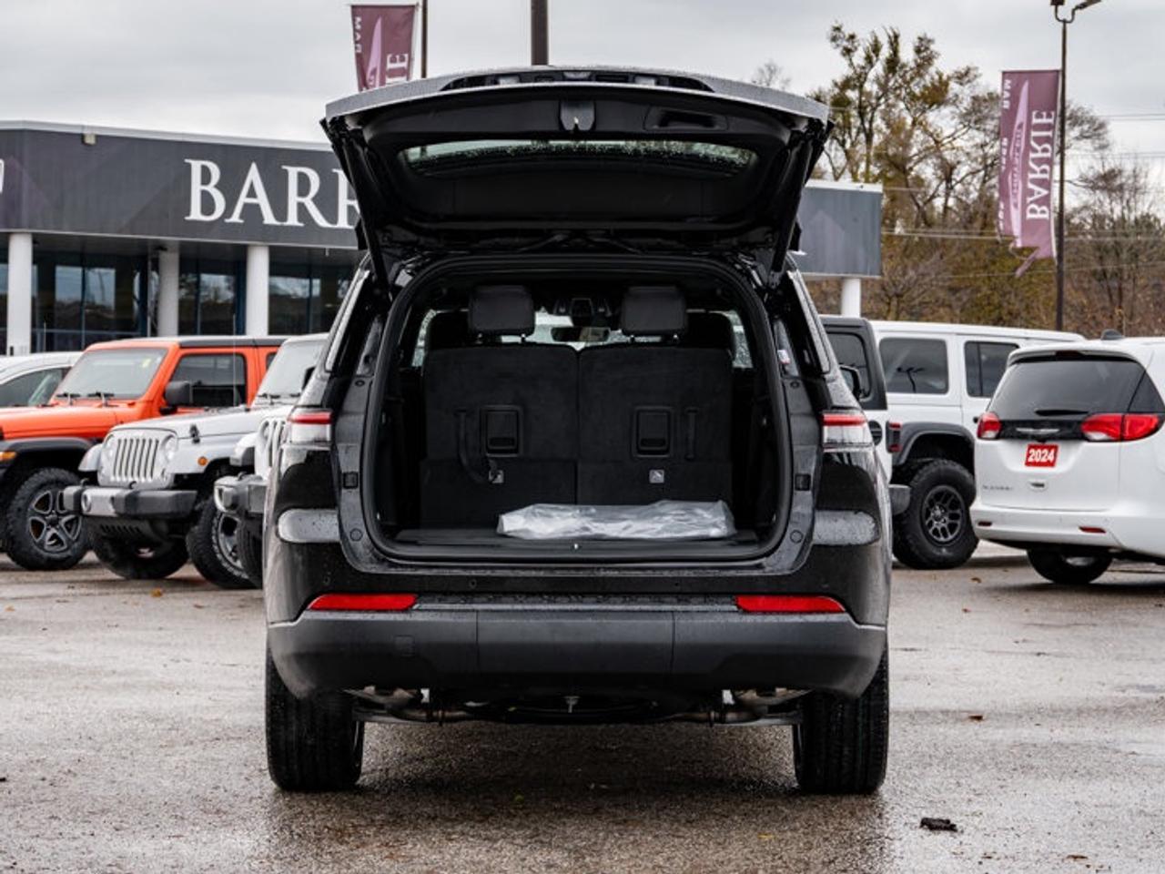 2025 Jeep Grand Cherokee L ALTITUDE Photo
