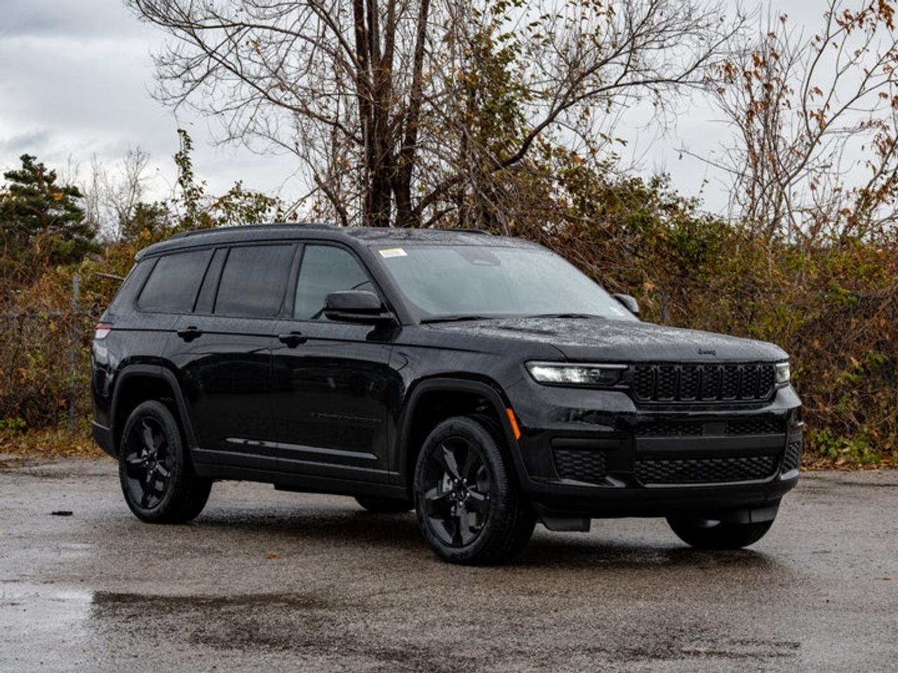 2025 Jeep Grand Cherokee L ALTITUDE Photo