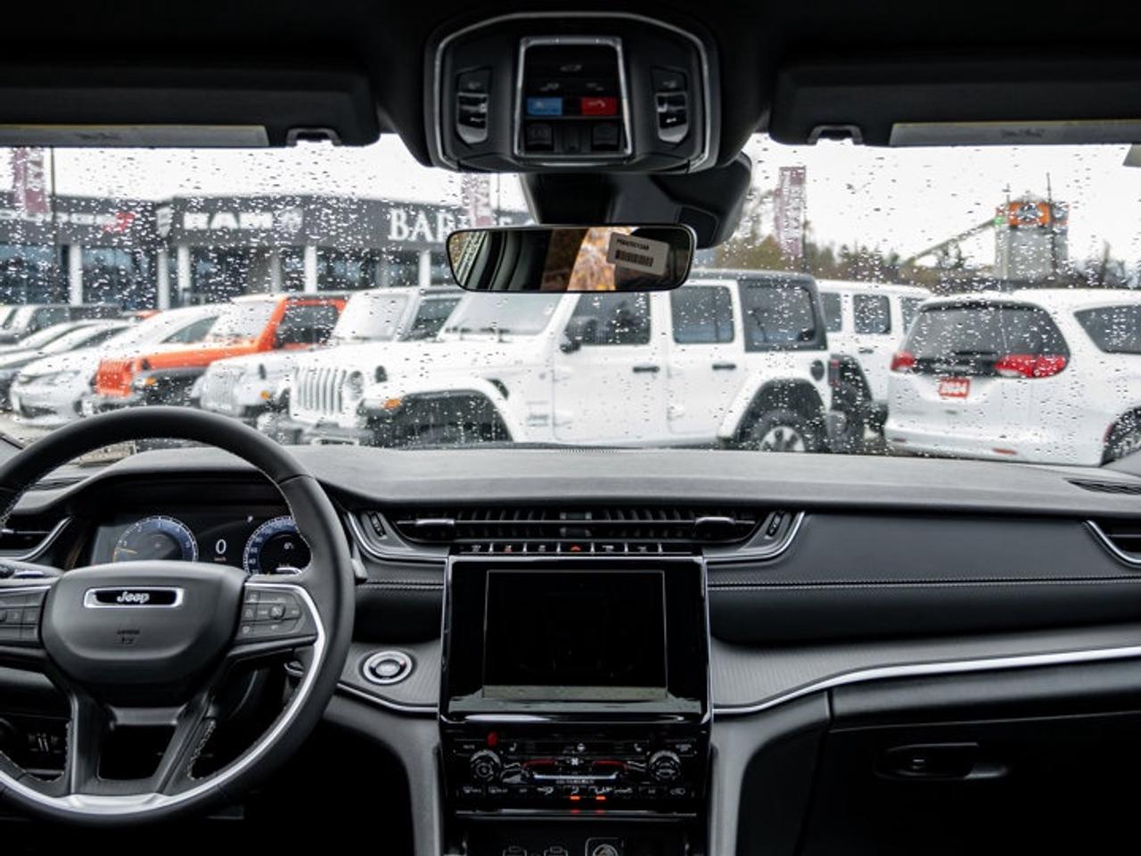 2025 Jeep Grand Cherokee L ALTITUDE Photo