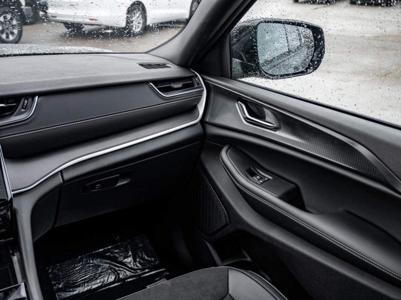 2025 Jeep Grand Cherokee L ALTITUDE Photo