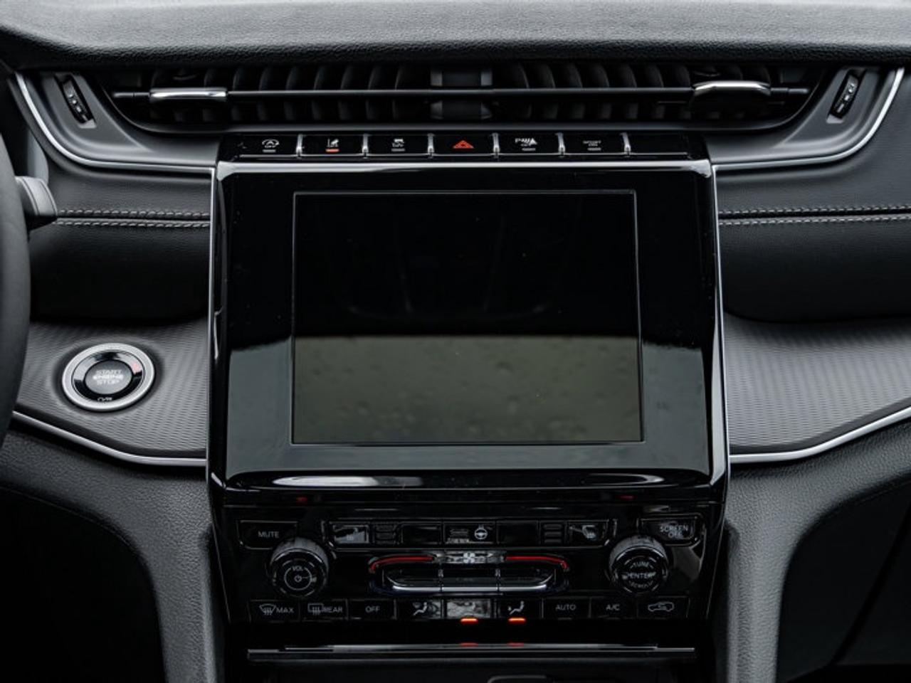 2025 Jeep Grand Cherokee L ALTITUDE Photo