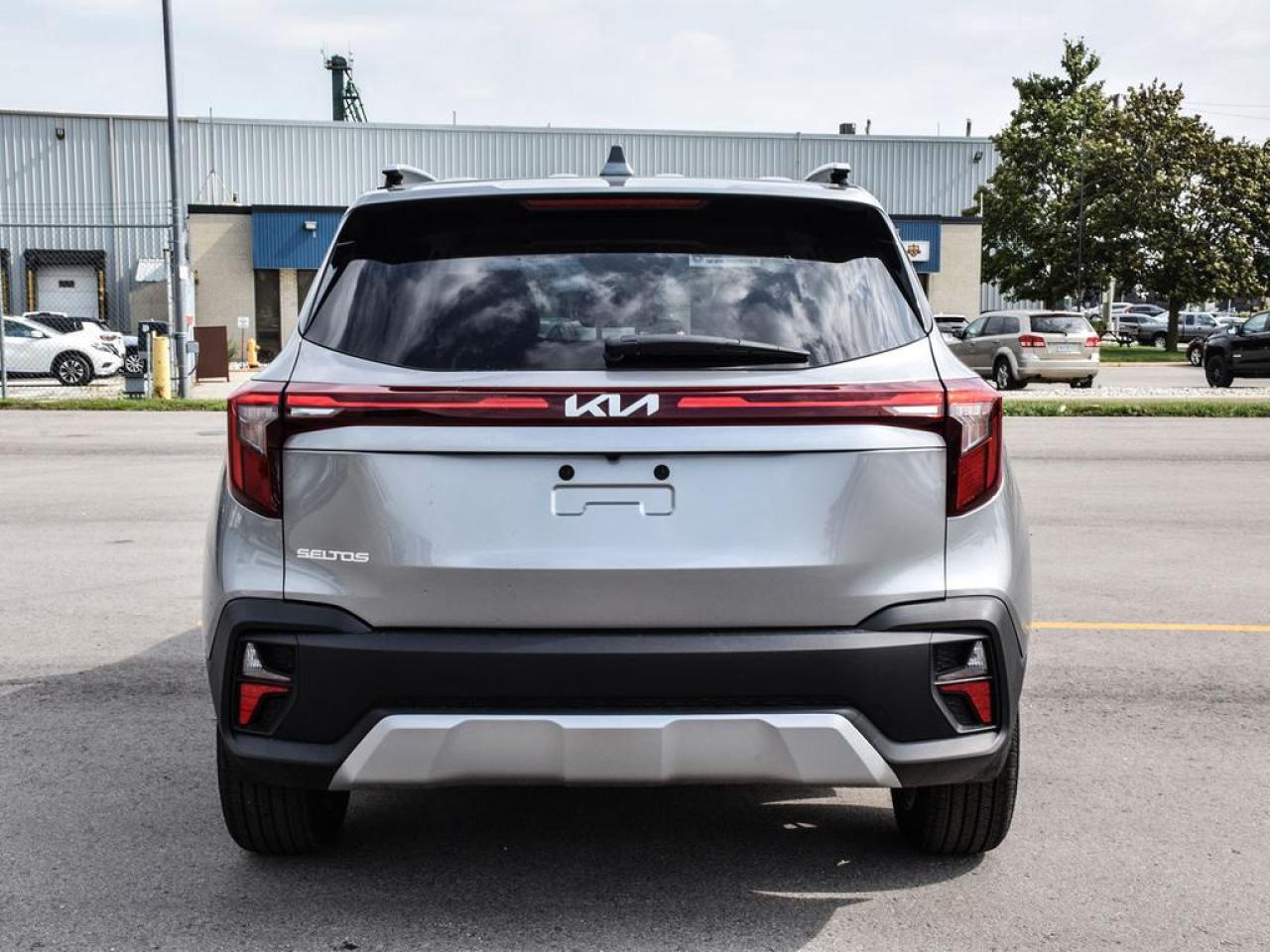 2026 Kia Seltos LX Photo4