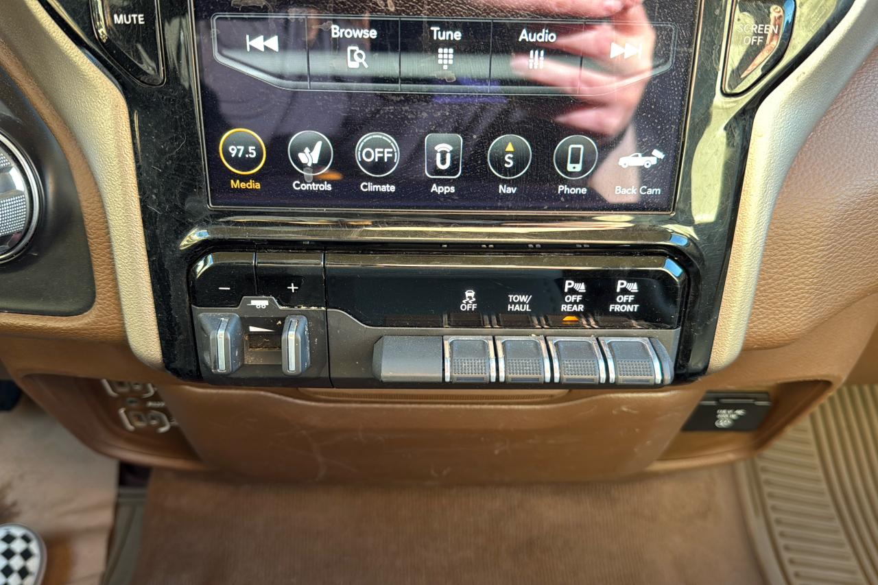 2020 RAM 1500 Laie Photo