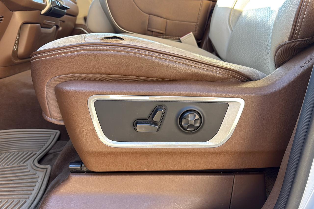 2020 RAM 1500 Laie Photo