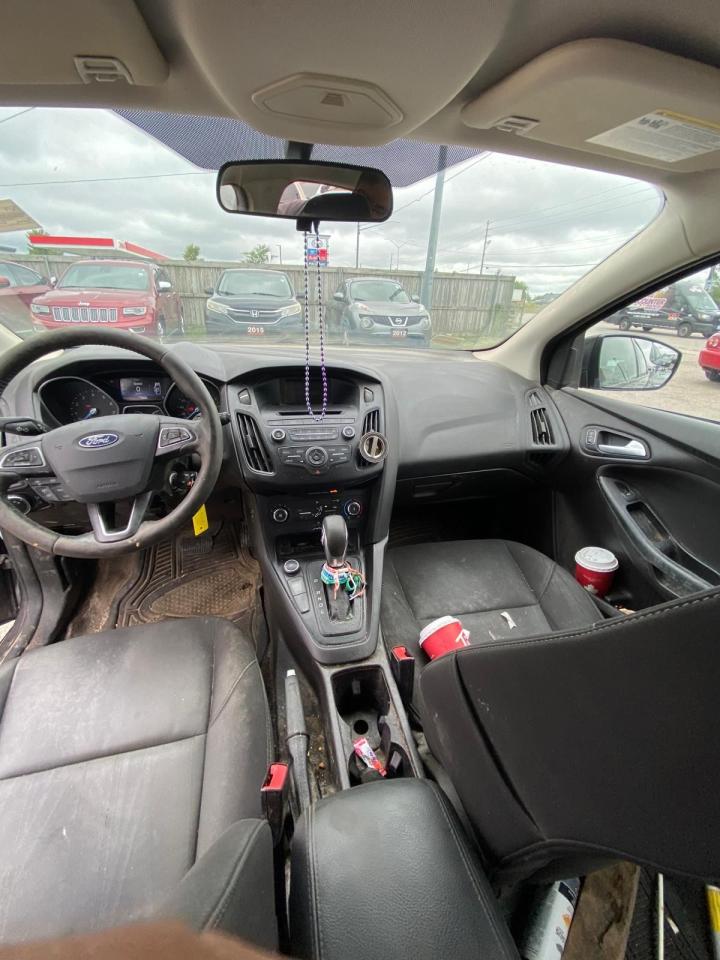 2017 Ford Focus SE - Photo #12