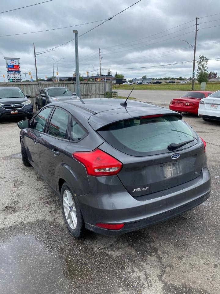 2017 Ford Focus SE, AUTO, 4CYL, 141KMS, NEEDS TRANSMISSION REPAIR Photo2