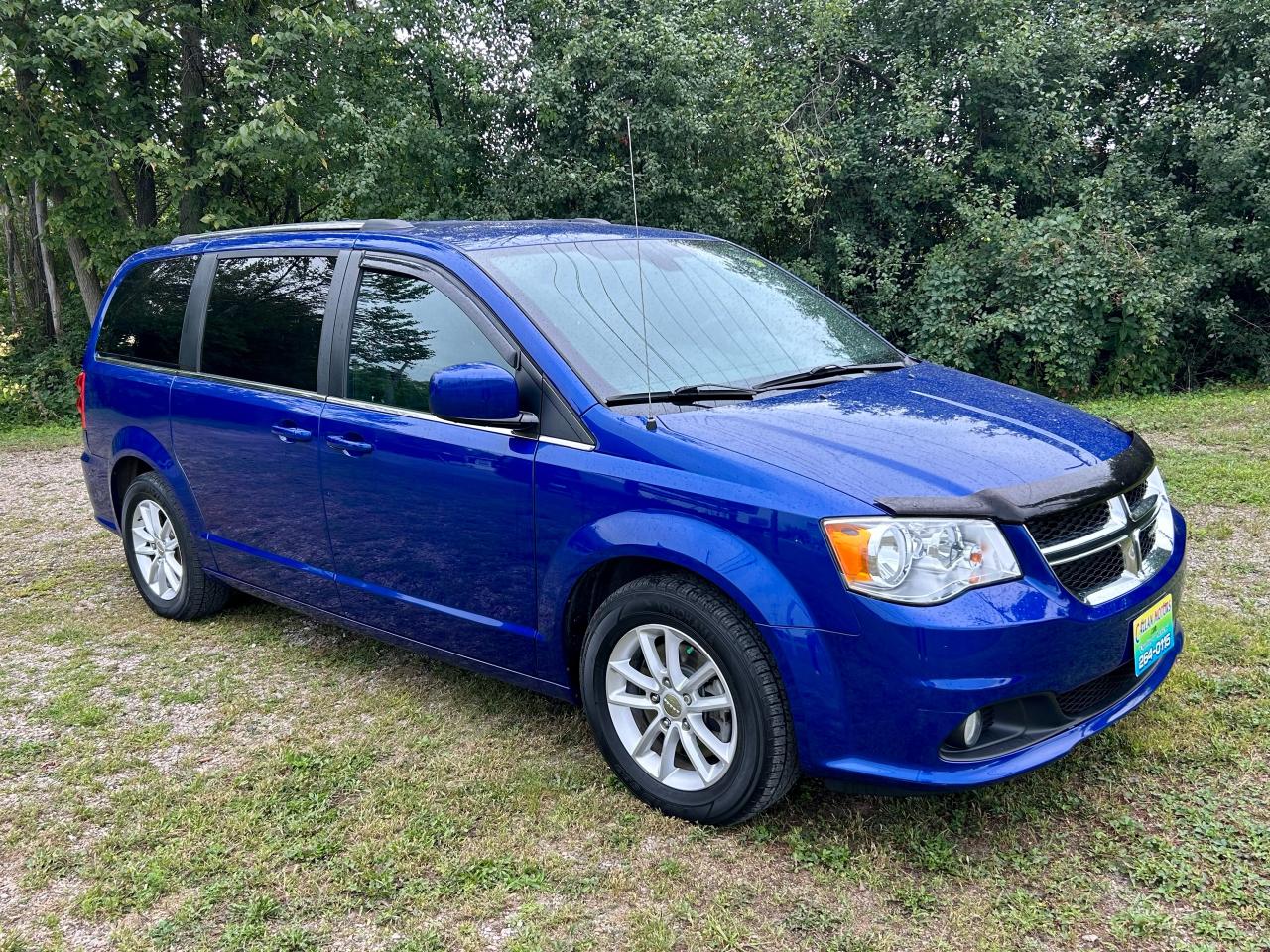 2020 Dodge Grand Caravan PREMIUM PLUS With only 40181 km - Photo #3