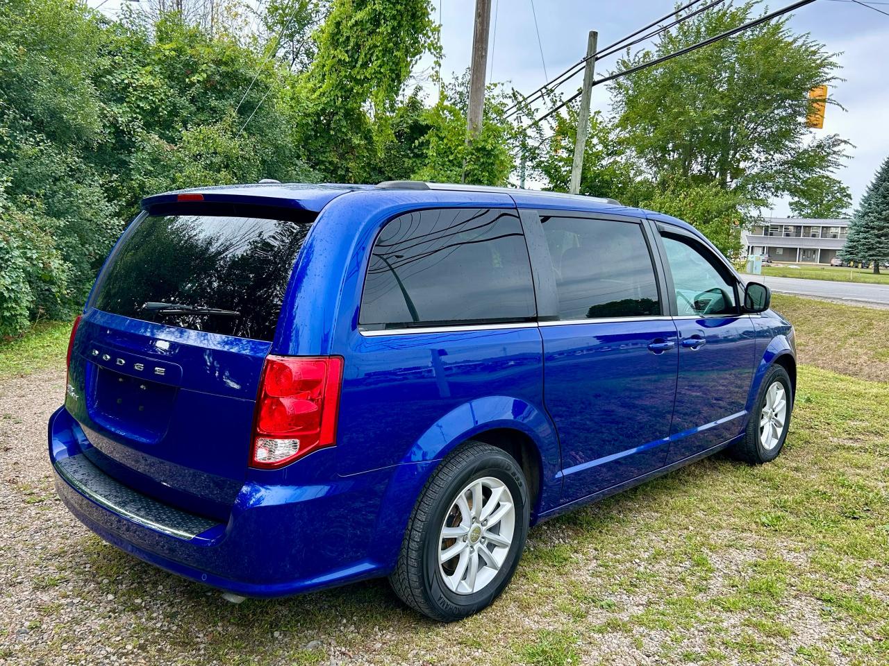 2020 Dodge Grand Caravan PREMIUM PLUS With only 40181 km - Photo #6