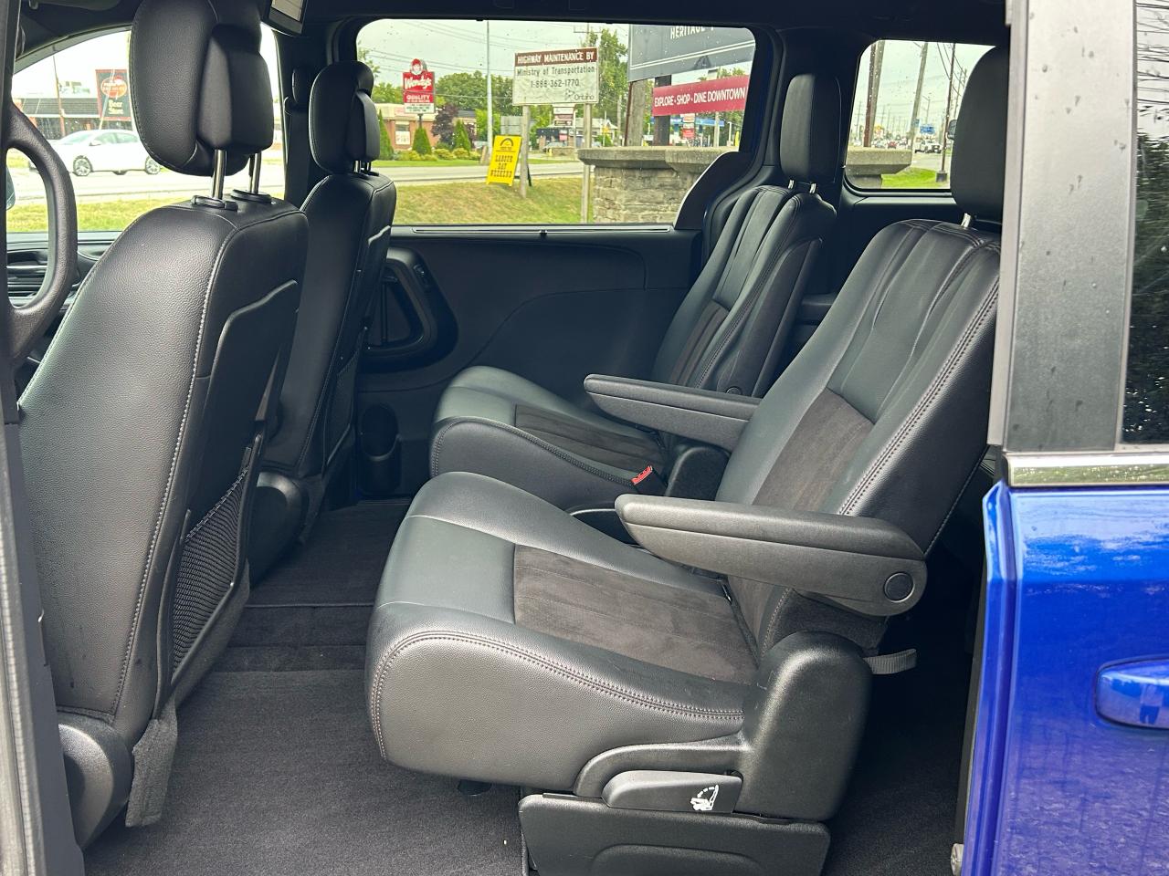 2020 Dodge Grand Caravan PREMIUM PLUS With only 40181 km - Photo #15
