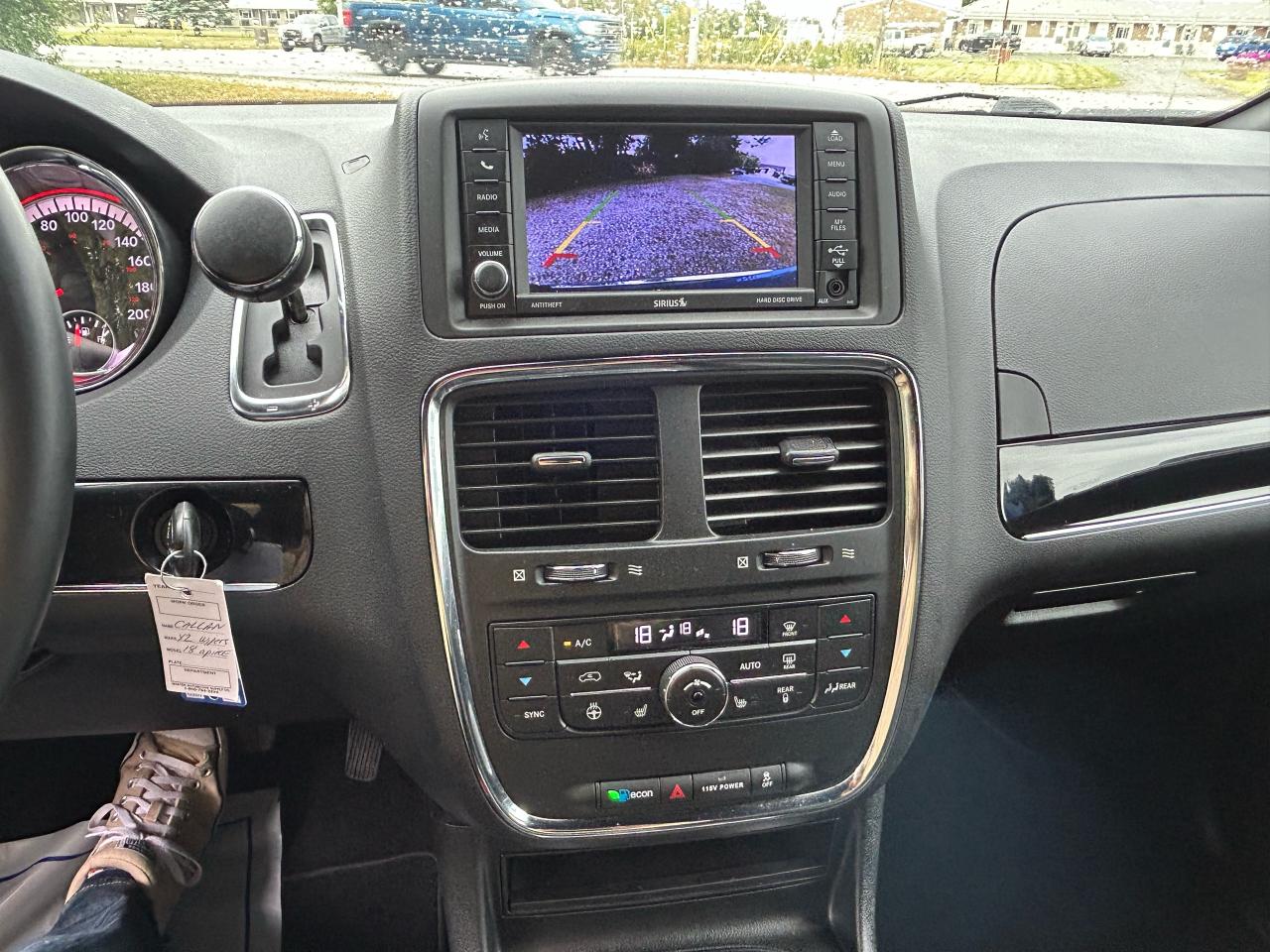 2020 Dodge Grand Caravan PREMIUM PLUS With only 40181 km - Photo #21