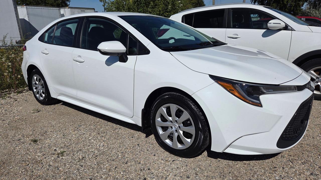 2022 Toyota Corolla LE - Photo #3