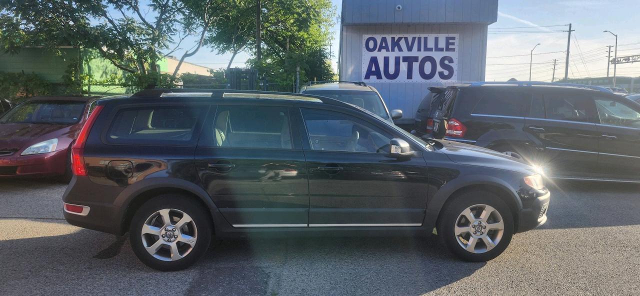 2008 Volvo XC70 5dr Wgn Photo