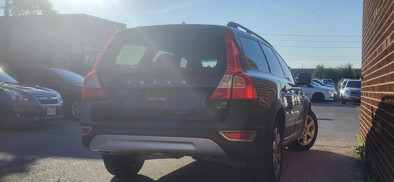 2008 Volvo XC70 5dr Wgn Photo