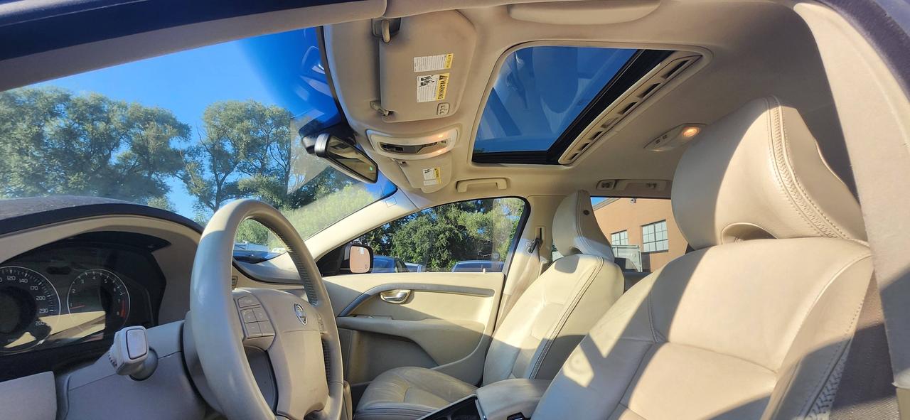 2008 Volvo XC70 5dr Wgn Photo